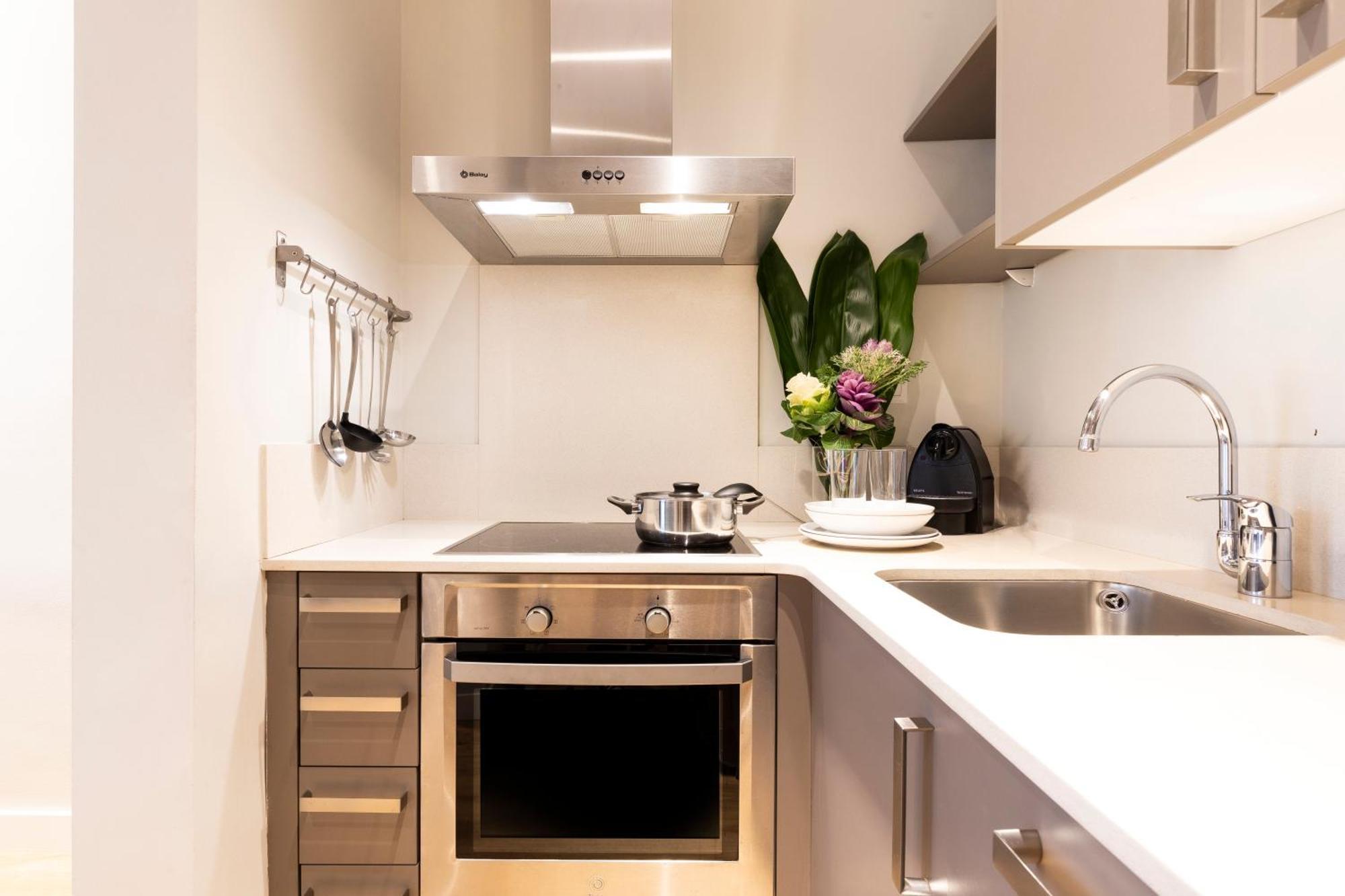 Aspasios Urquinaona Apartments Barselona Oda fotoğraf