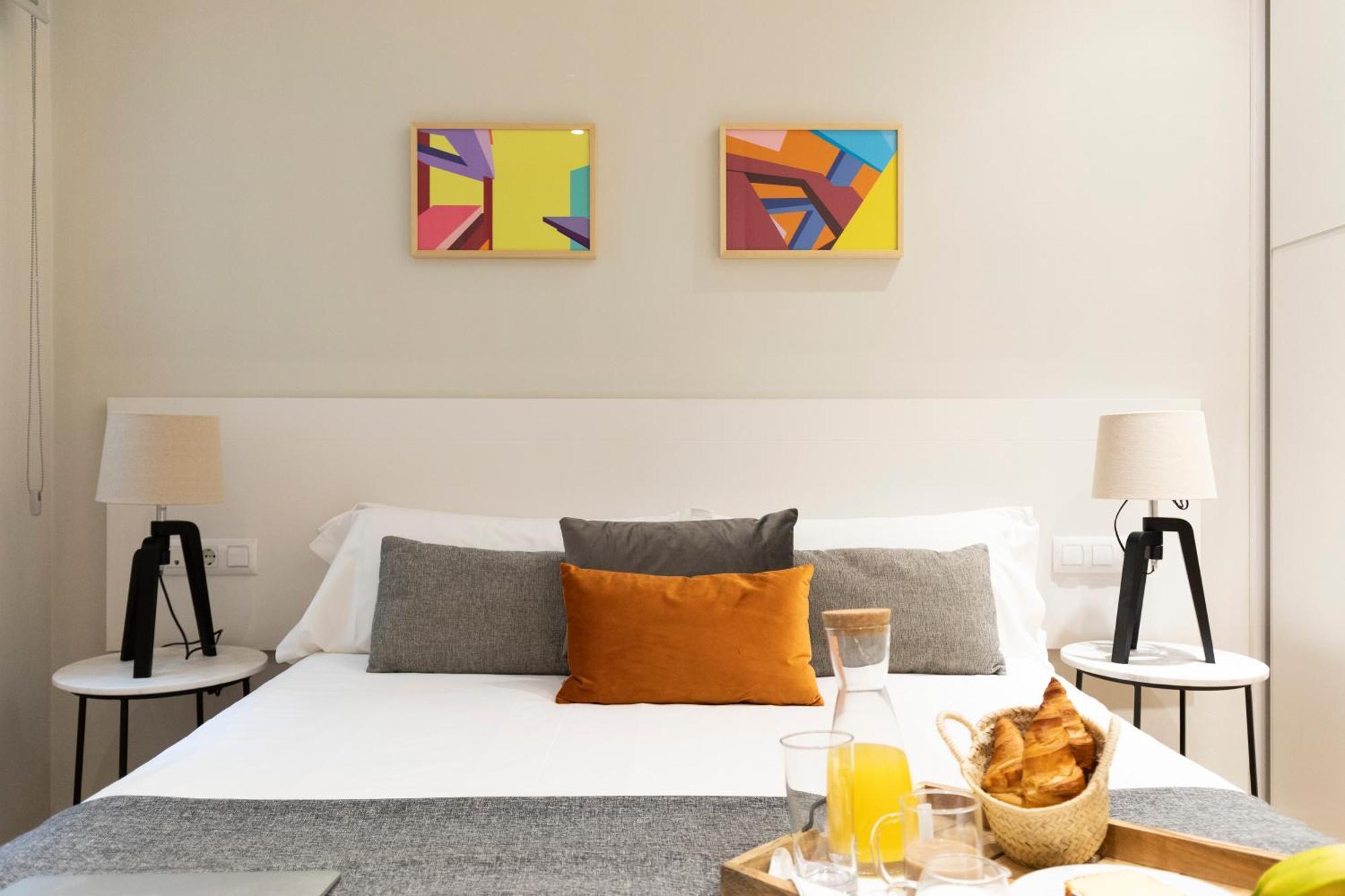 Aspasios Urquinaona Apartments Barselona Oda fotoğraf